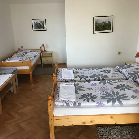 Selsky Dvur Гостевой дом Моравска-Нова-Вес